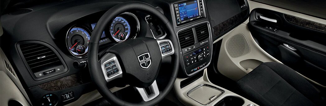 2017 Dodge Journey Crossroad Plus, interior.jpg 2017 Dodge Journey Crossroad Plus, interior