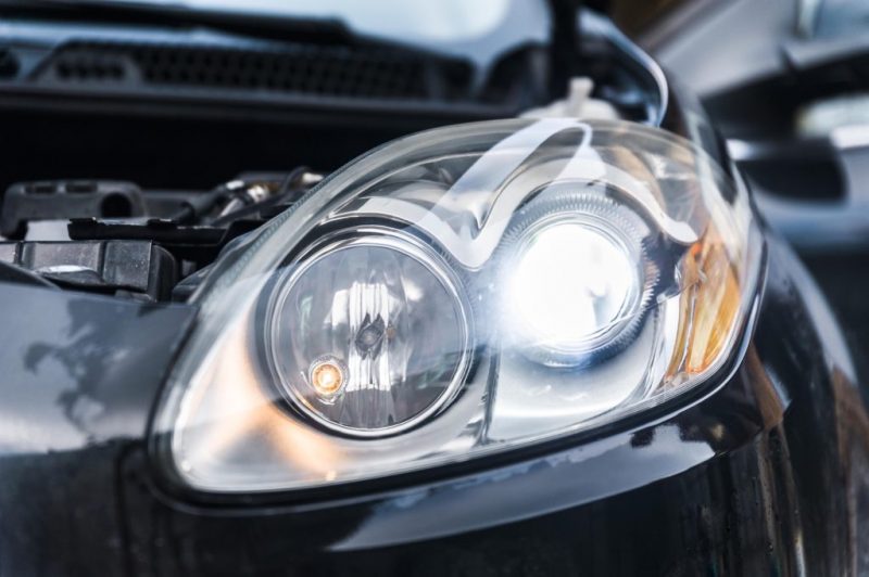 How to Clean Car Headlights CarHub Automotive Group