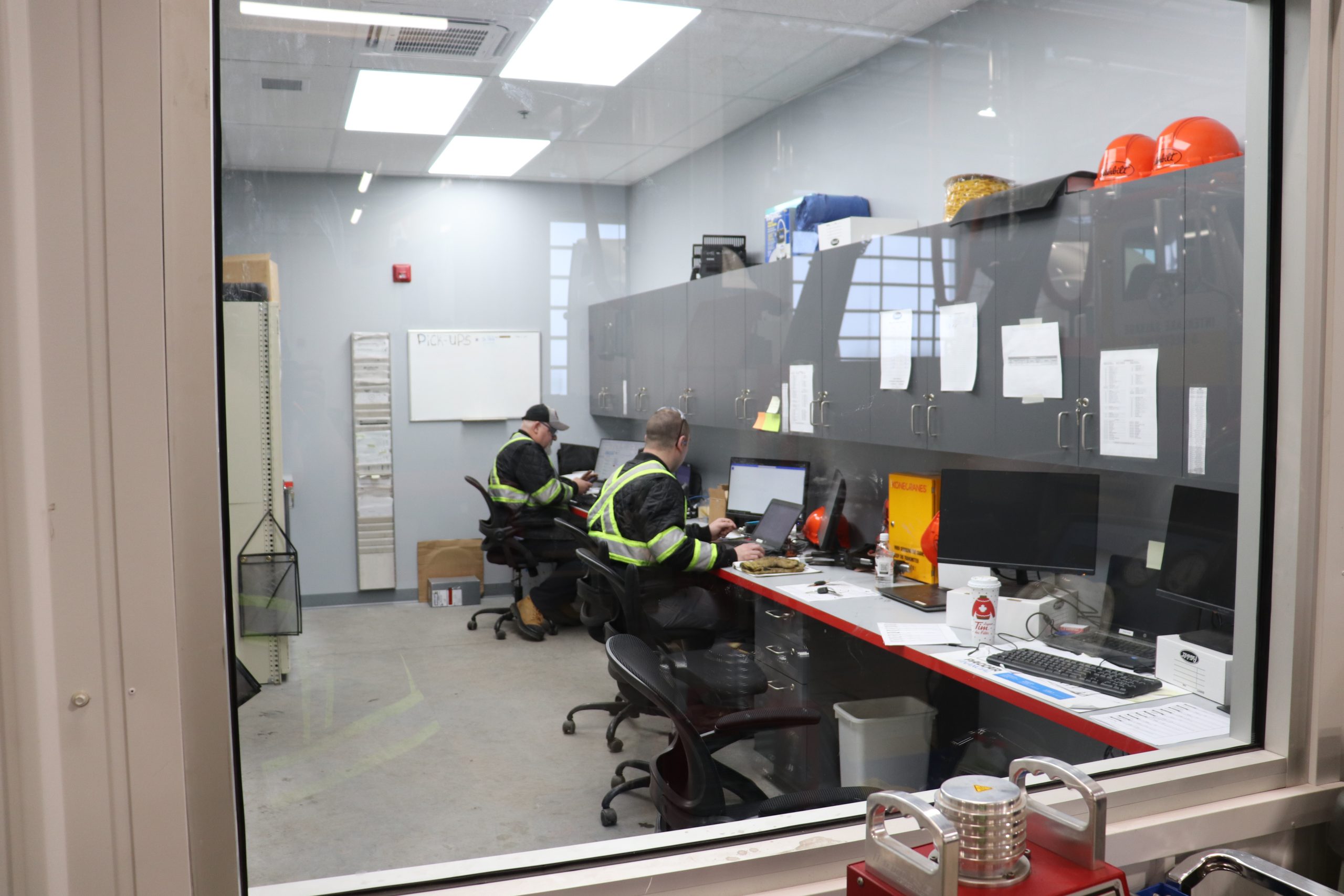 to our NEW Winnipeg Service Department! Peterbilt Manitoba Ltd.