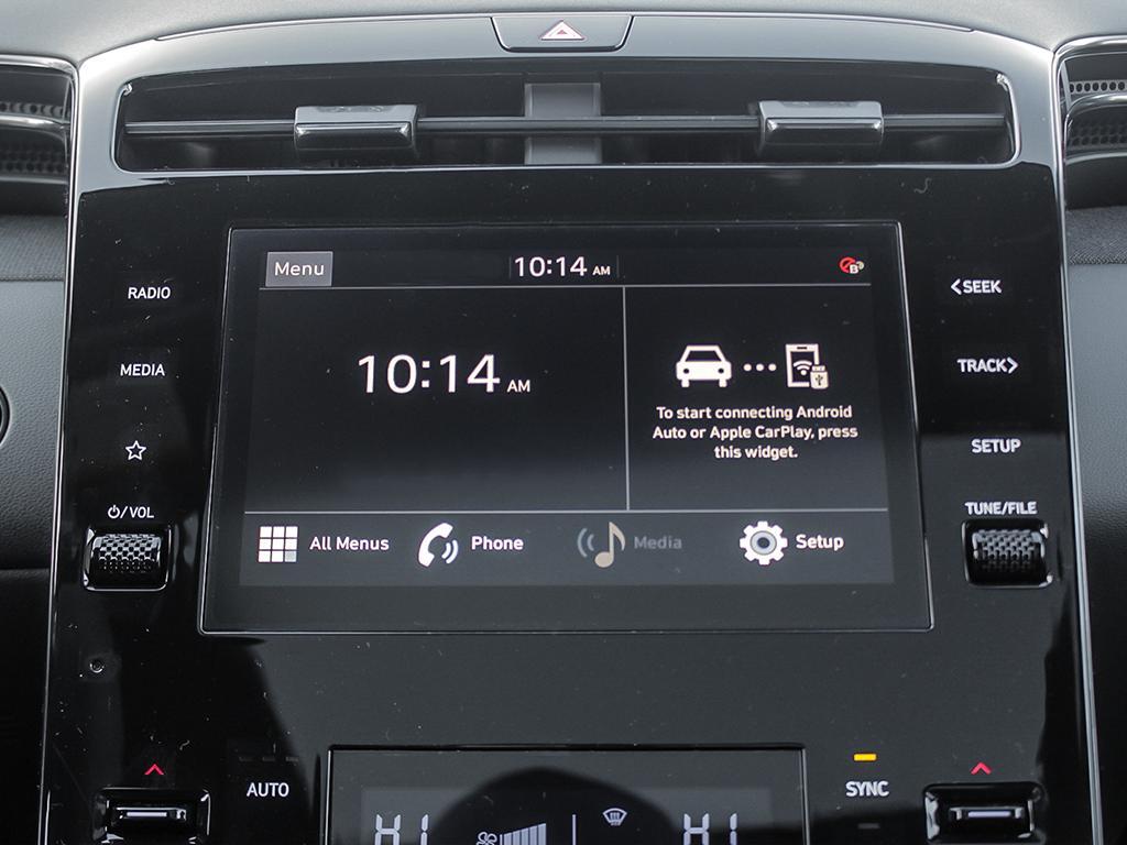 10.25-inch touchscreen on the 2023 Hyundai Tucson.