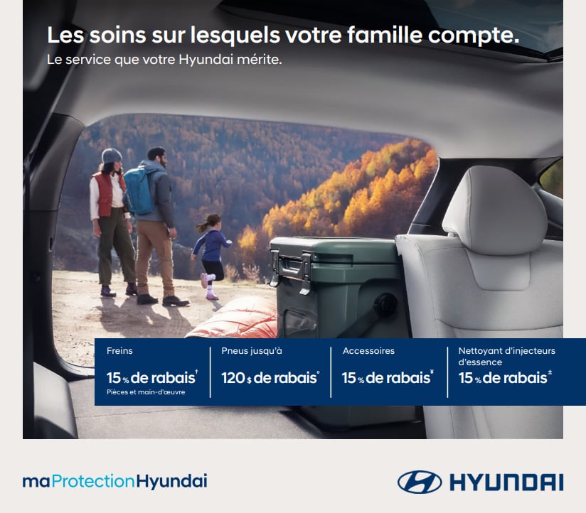 Une famille prête pour une randonnée d’automne vue à travers le hayon ouvert d’un VUS Hyundai. Texte : Les soins sur lesquels votre famille compte. Le service que votre Hyundai mérite.