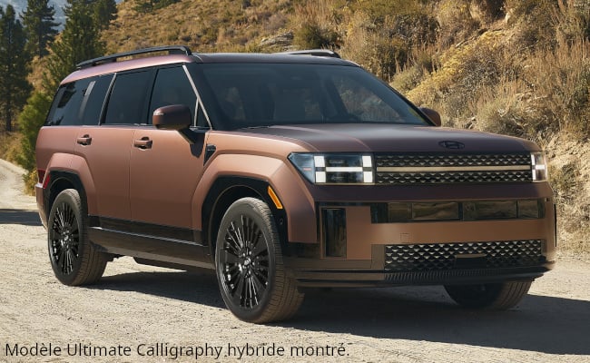 Hyundai Santa Fe Ultimate Calligraphy Hybrid AWD montré