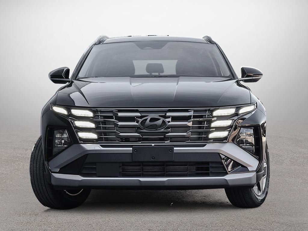 Vue frontale complète du Hyundai Tucson 2026 Preferred AWD Trend noir cendre.