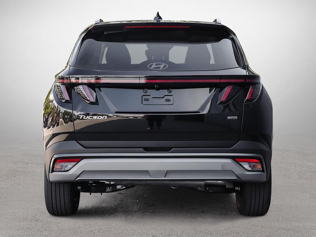 Vue de trois quarts arrière du Hyundai Tucson 2026 Preferred AWD Trend.