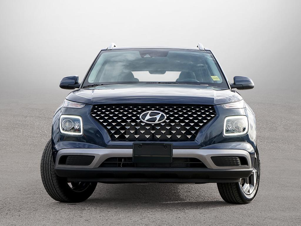 Extérieur vue de l'avant de face du Hyundai Venue 2026