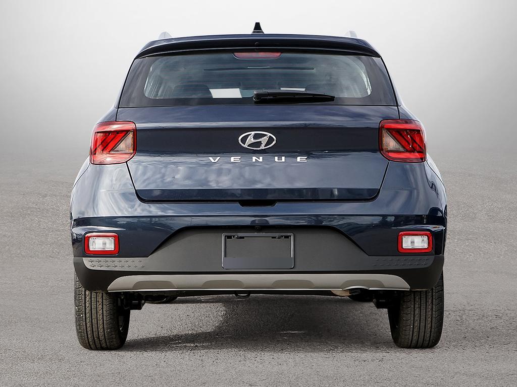 Extérieur vue de l'arrière complète du Hyundai Venue Ultimate