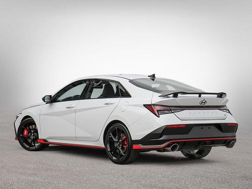 Vue arrière trois-quarts Elantra N 2026