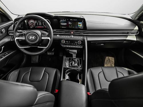 Front cabin overview