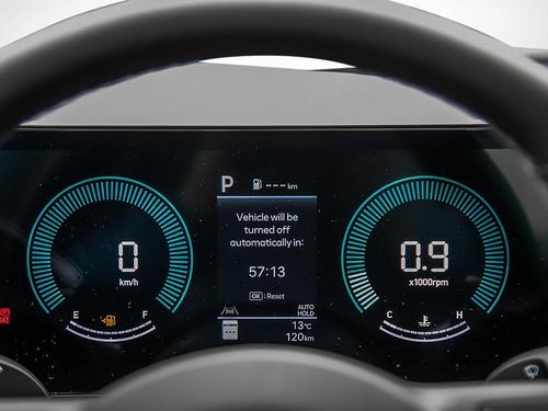 Tableau de bord numérique incurvé