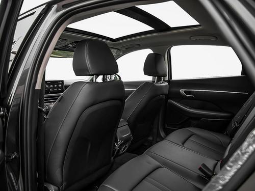 Banquette arrière spacieuse