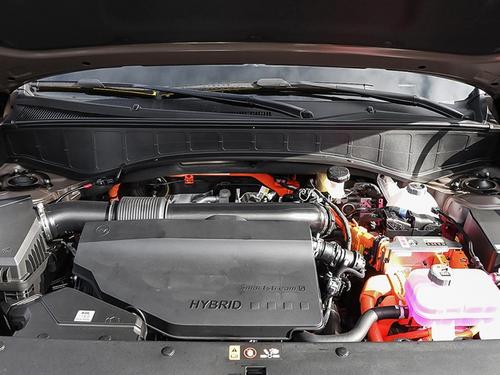 Compartiment moteur du Hyundai Palisade Hybride 2026 Luxury, groupe motopropulseur hybride haute performance conçu pour les conditions climatiques québécoises