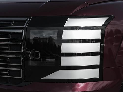 Gros plan sur le phare avant à DEL haute intensité du Hyundai Palisade Hybride 2026 Luxury, visibilité optimale lors des nuits d'hiver québécois et des tempêtes de neige