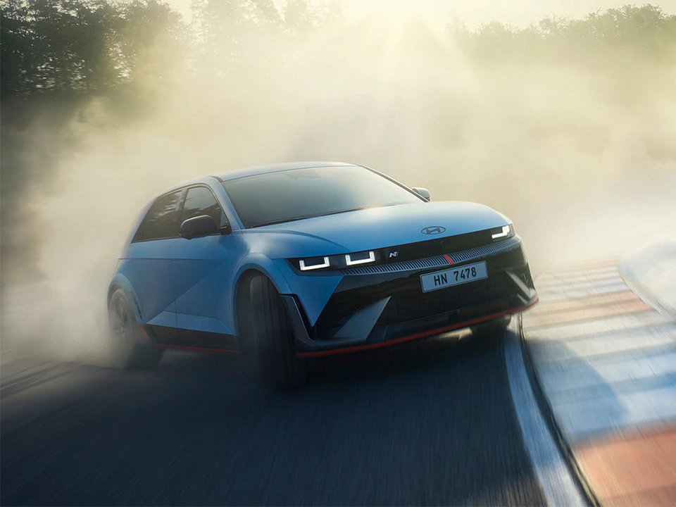 Side exterior view of Hyundai IONIQ 5 N